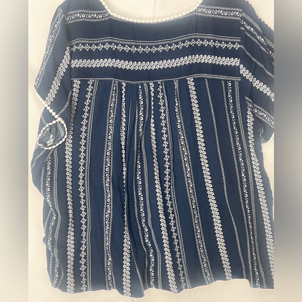 Savanna Jane Navy Rayon Top LIKE NEW 2X - Picture 5 of 6